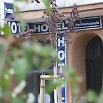 بيت ضيافة Am Hermannplatz 2*