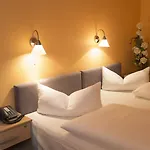 Am Hermannplatz بيت ضيافة 2*