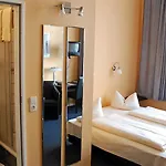 Am Hermannplatz بيت ضيافة