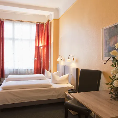 Am Hermannplatz 2* برلين