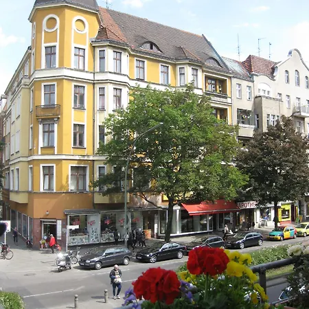 بيت ضيافة Am Hermannplatz برلين