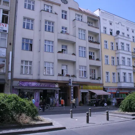 Am Hermannplatz