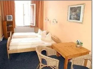 بيت ضيافة Am Hermannplatz 2*