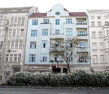 Πανσιόν Am Hermannplatz