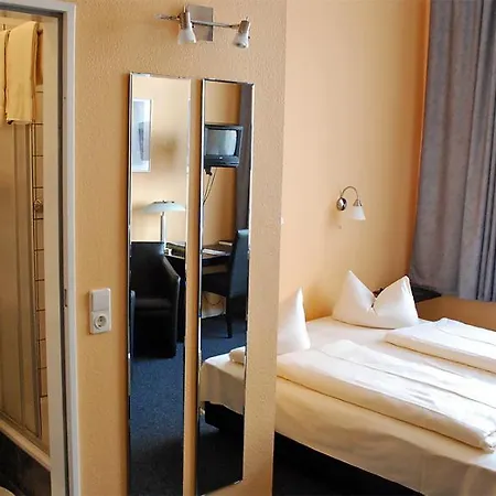 Am Hermannplatz בית הארחה