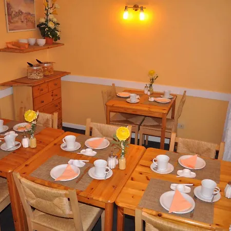 Gæstehus Am Hermannplatz 2*