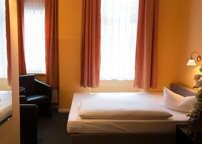 Am Hermannplatz 게스트하우스 2*